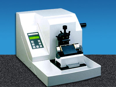 Semiautmatic microtome