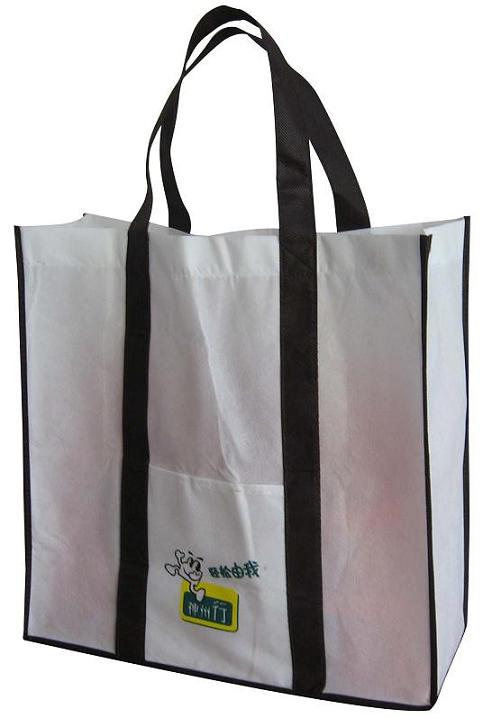 Nonwoven tote