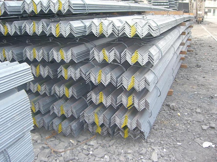PRIME HOT ROLLED STEEL ANGLE