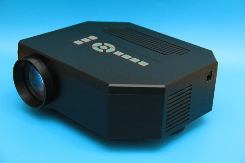 Mini Multimedia Projector (480*320 ,150 Inches)