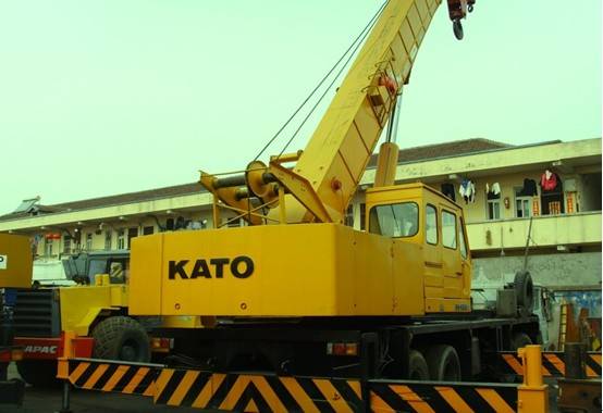 Sell  Truck Crane Kato