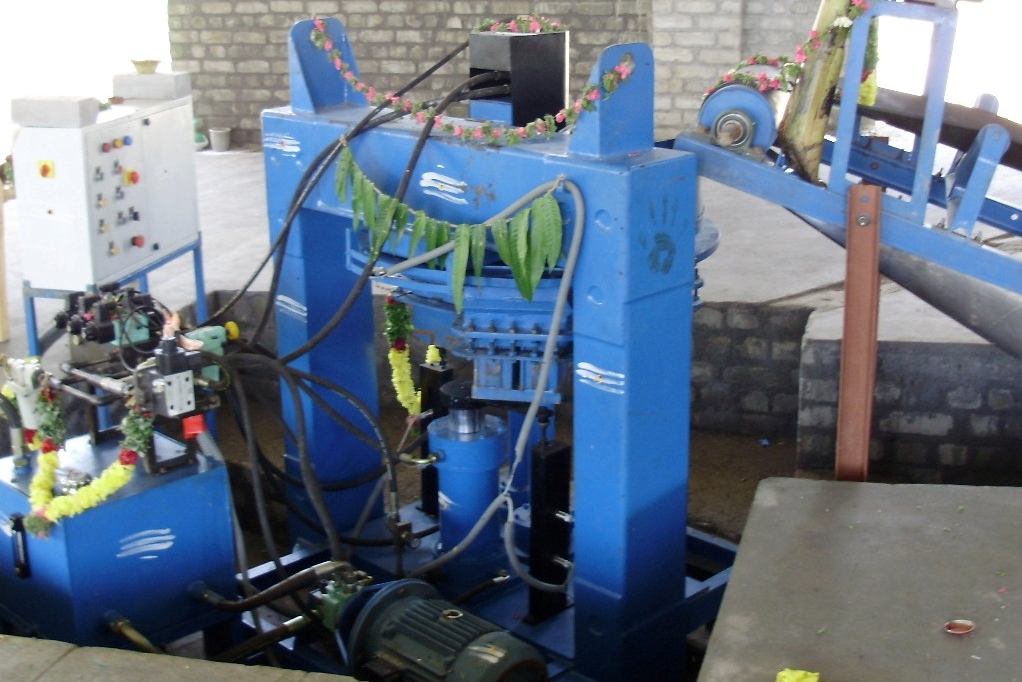 FLY ASH BRICK MACHINE