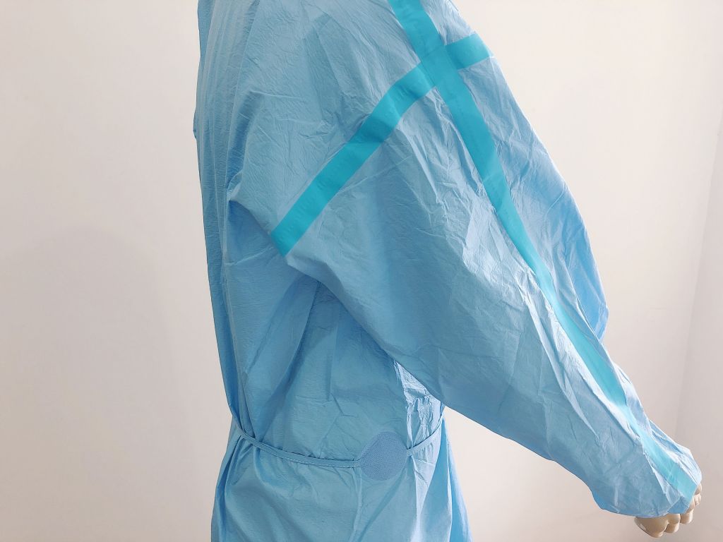 AAMI Level 3 Isolation Gown