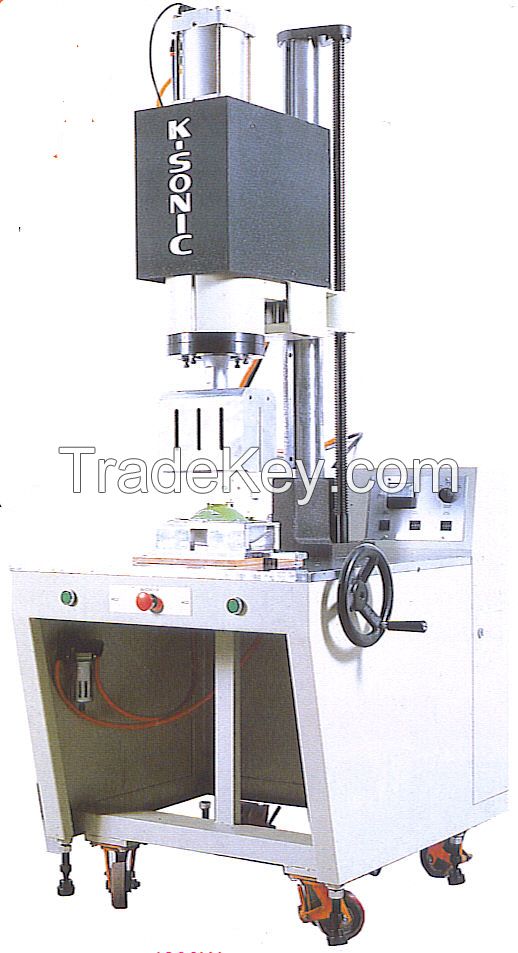 ULTRASONIC PLASTIC WELDER