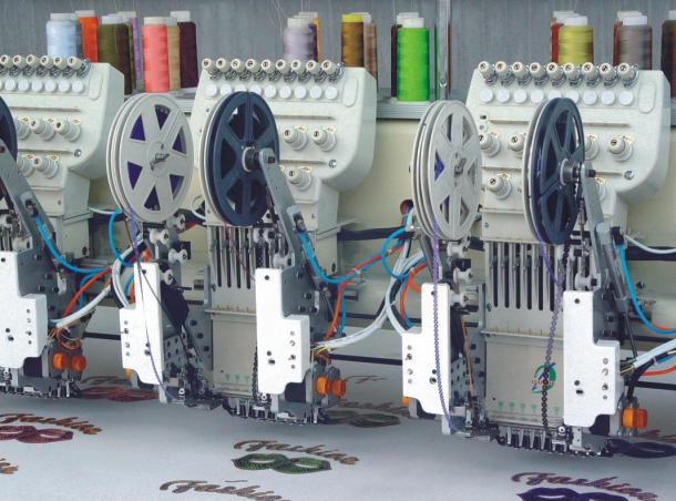 915 type four sequins embroidery machine
