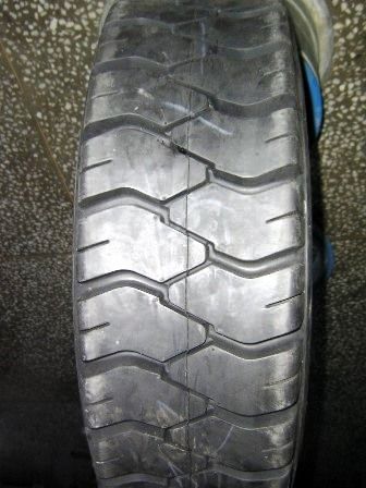 Industrial tire, Forklift Tyre, 8.25-15, 4.00-8, 5.00-8, 6.00-9, 6.50-10, 7.00-9, 7.00-12, 8.25-12, 28x9-15, 8.15-15, 18x7-8, 21x8-9, 23x5
