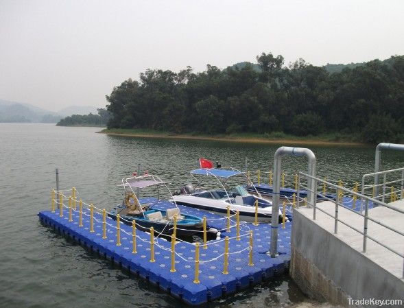 Floating Pier