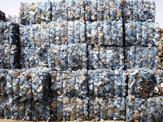 PET BOTTLES WASTE