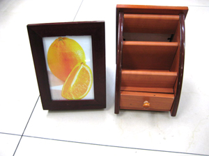 the wooden remote control holder with frame