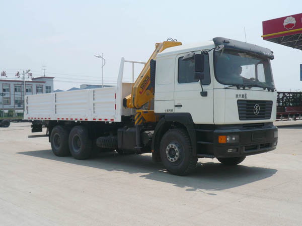 derrick cargo truck / truck mounted crane