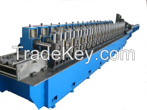 Roll forming machine 