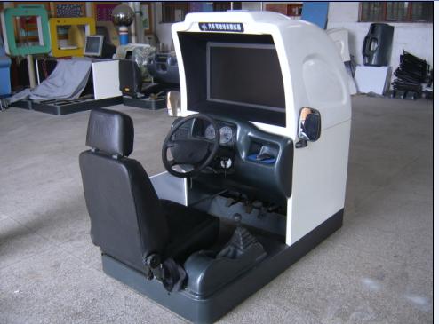 Car driving training simulator with left hand driving