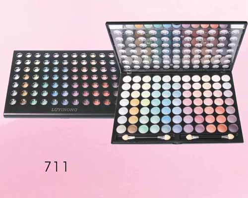 large eyeshadow kit