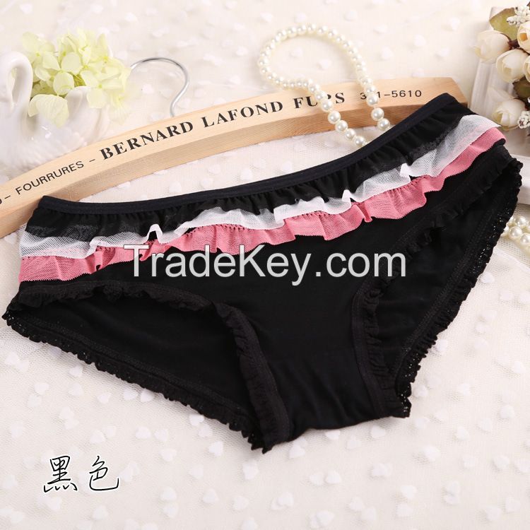 Girl's Panty Decorated with Gauze