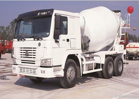 SINOTRUK HOWO  6x4 concrete mixer truck