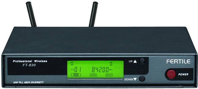 UHF wireless microphone