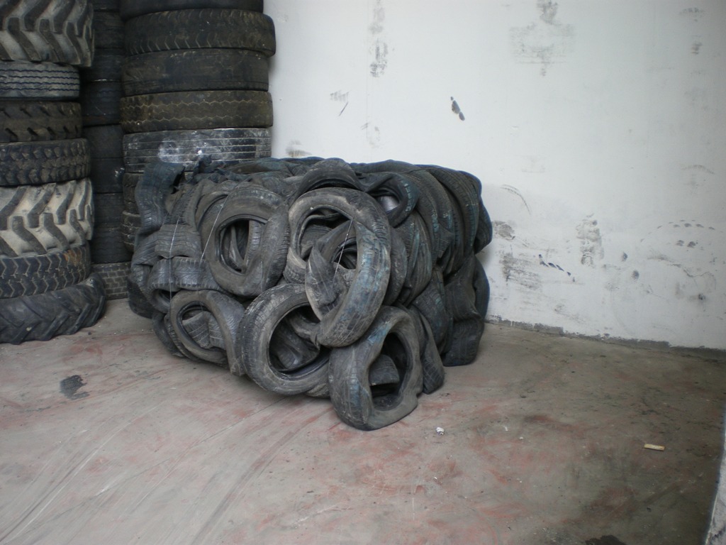 USED PRESSED TIRES (Waste Cer code 160103)