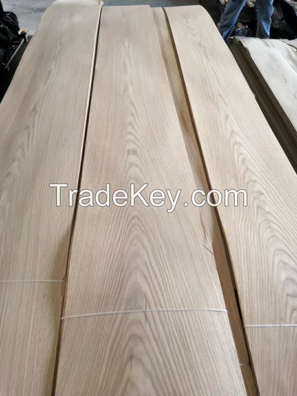 Natural  white oak wood veneer