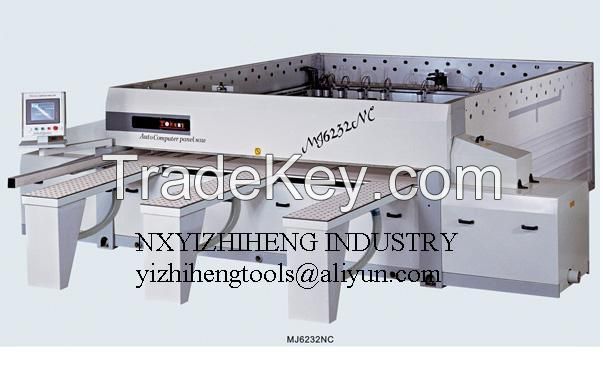 Electronic grooving machine (Electronic slitting saw, Automatic NC panel sawing machine)