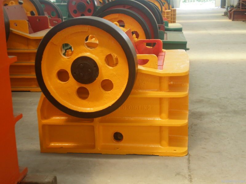 track jaw crushers  rock jaw crusher