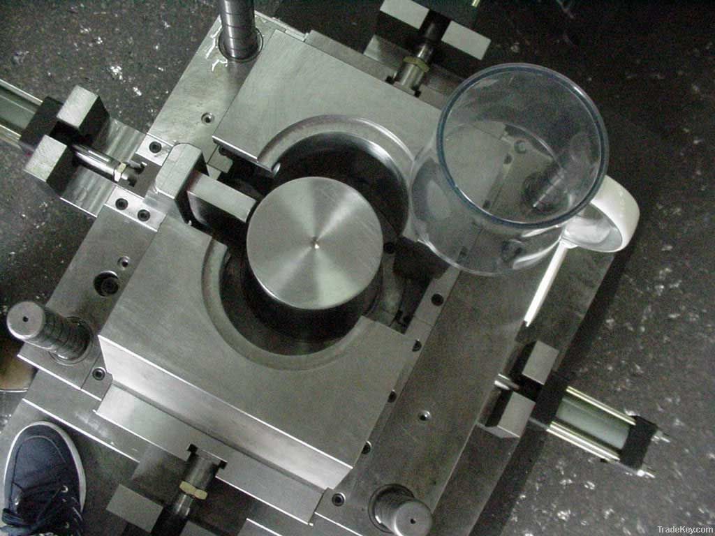 plastic injection mould