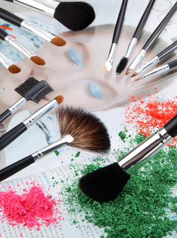 Makeup brush, makeup brush set, cosmetic kit