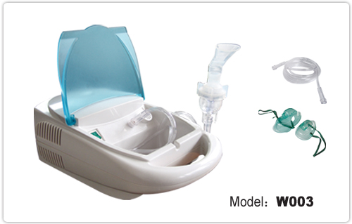 Air compressing nebulizer