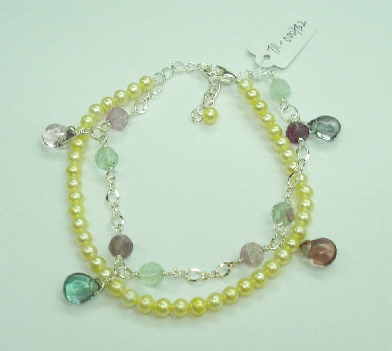 spring color pearl bracelet