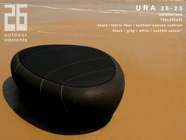 Ura Outdoor bed