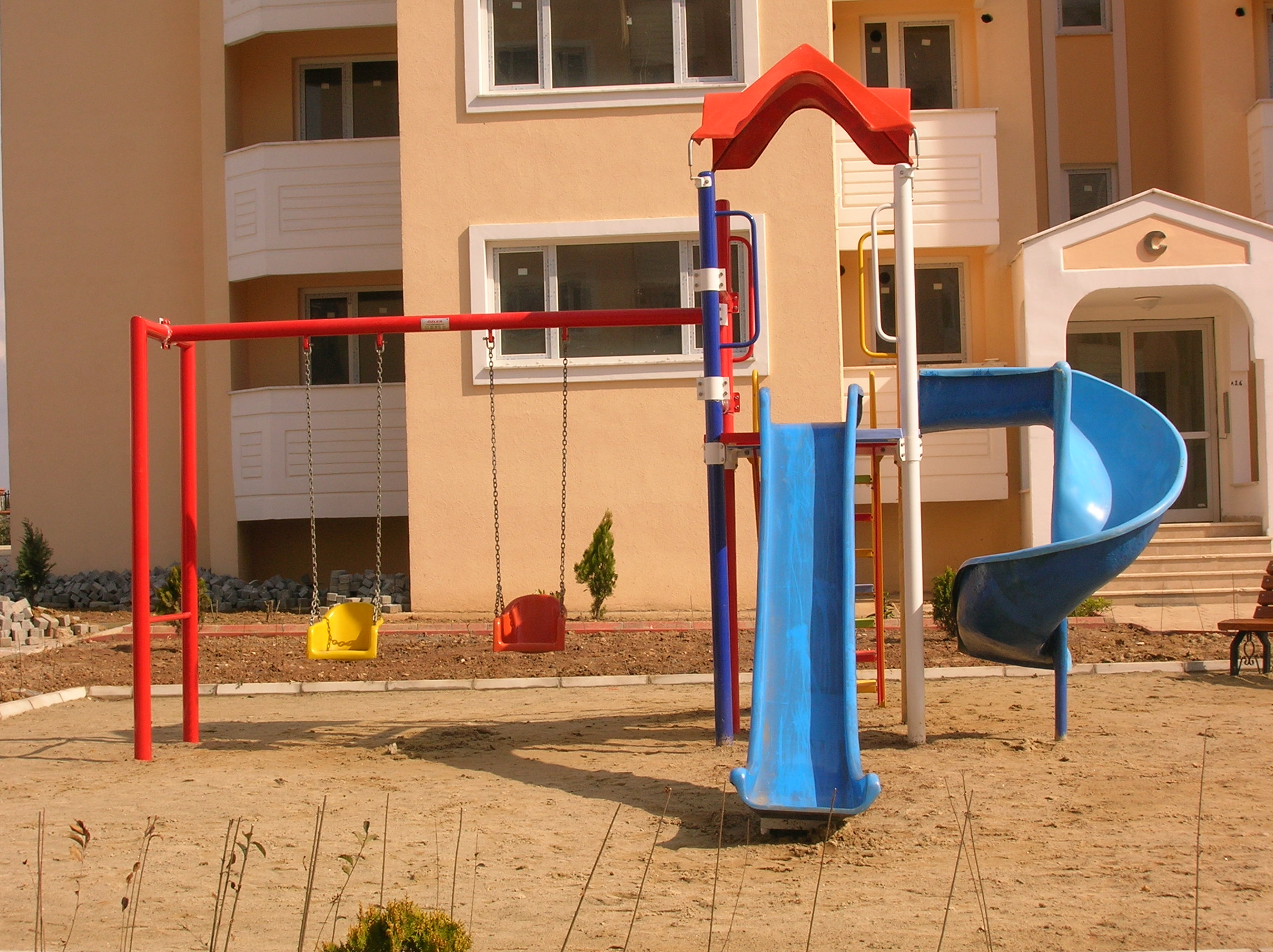 Automatic garage doors- Outdoor playground- Garabage bins-Mailbox