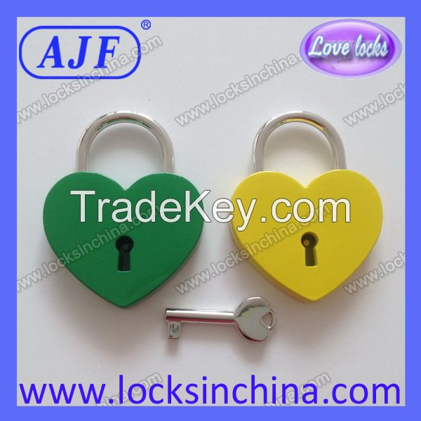 AJF heart shaped Love Padlock - Top quality Lovelock, Gift, Liebesschloss, love lock, wish lock, heart lock, cadenas d'amour