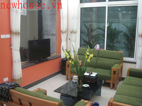 Hanoi central house for rent in Ha Ba Trung Ditrict .