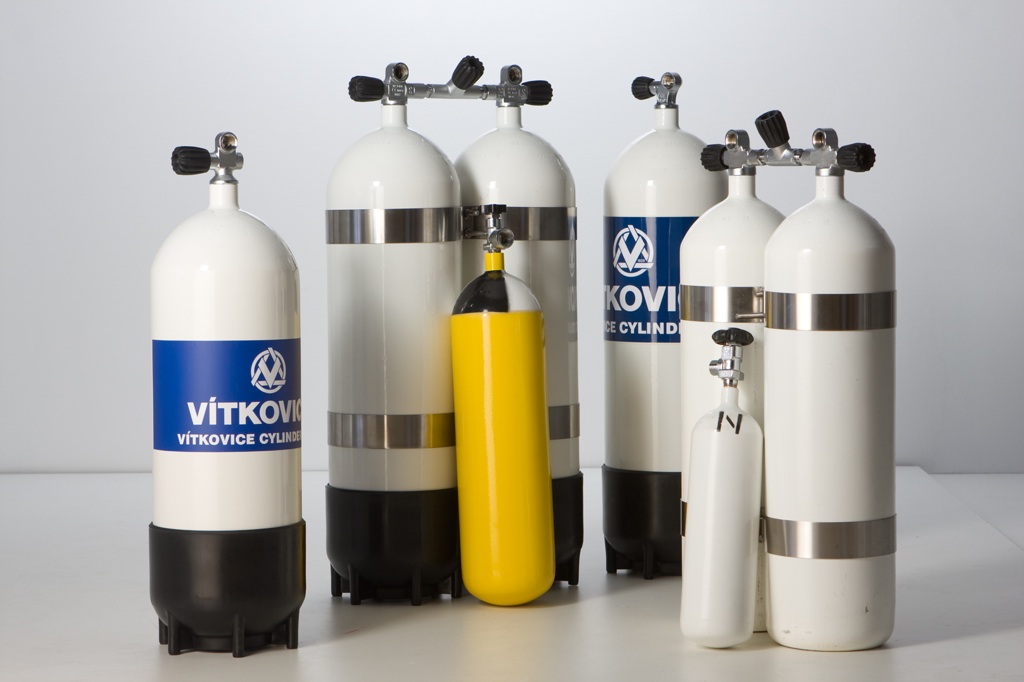 Cylinders for medical use and diving