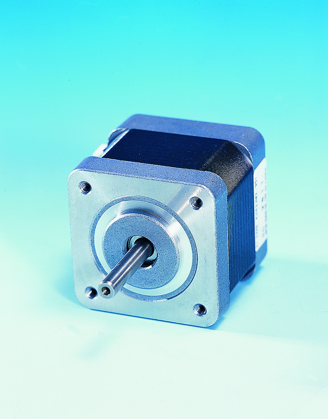 Hybrid Stepper Motors (Model No.DM4240A)