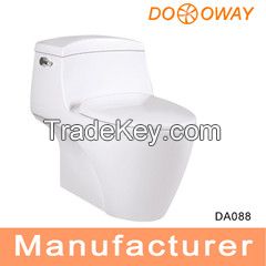 Siphonic one piece toilet