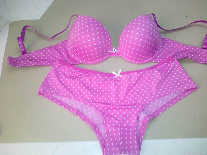 women bra and briefs set