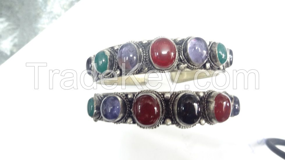 Stone Fashion Bangle