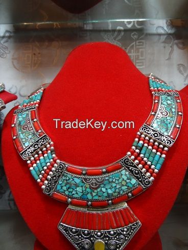 Metal Fashion Necklace