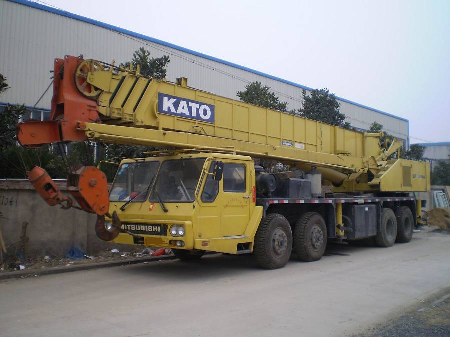 used kato 50T crane