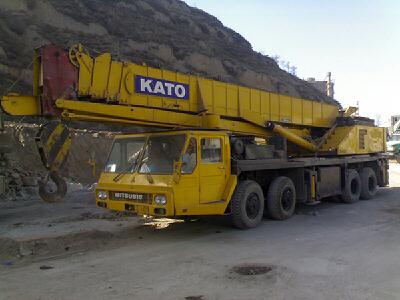 used kato NK500E crane