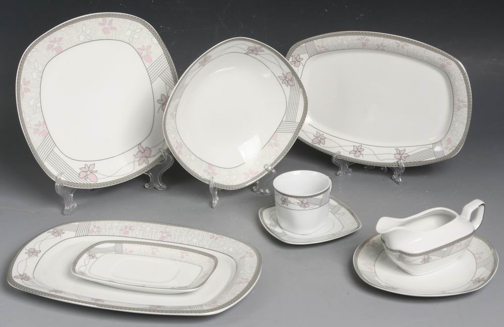 Porcelain Dinnerware