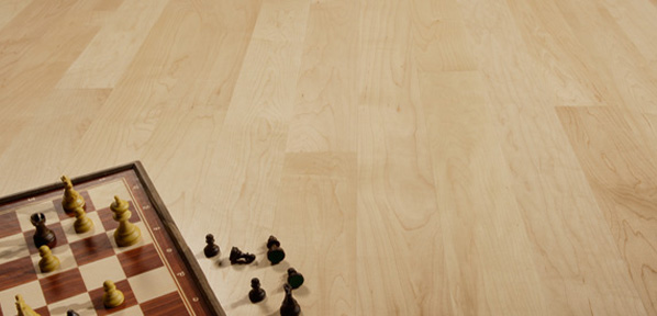 Three layer three- strip engineered wood floor