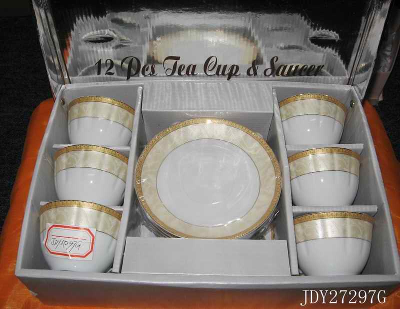 porcelain ceramic cup and saucer (coffee and tea set)