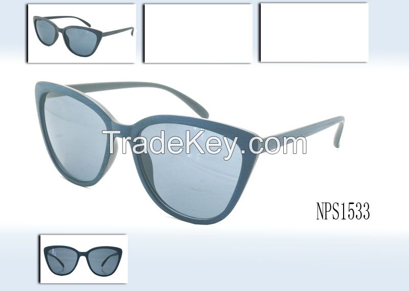 Fashion sunglasses with 100% UV protection lens, available in various colors and sizes