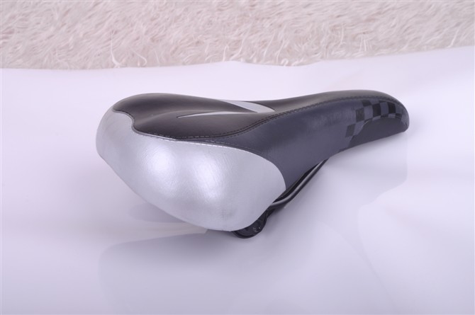 MOUNTAIN BIKE SADDLE