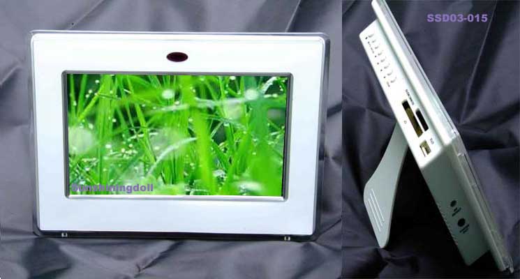 7" digital photo frame with TFT LCD display