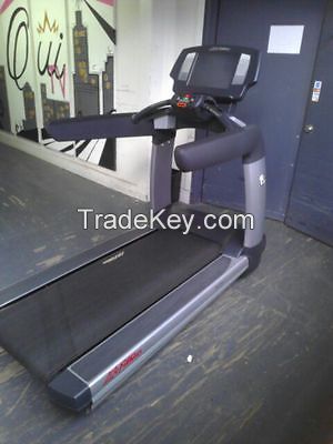 Life Fitness 95t Engage Treadmills 15 Available
