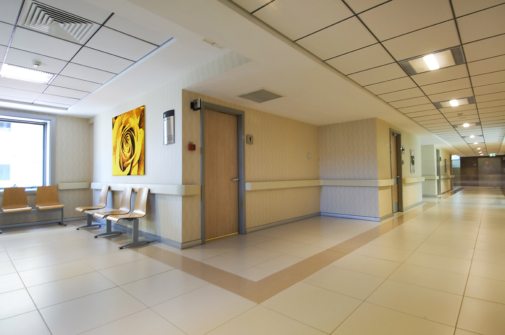 Wall and cornar protection systems for hospitals