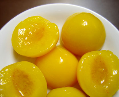 Canned peach in light syrup