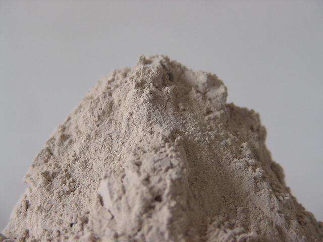 calcium aluminate